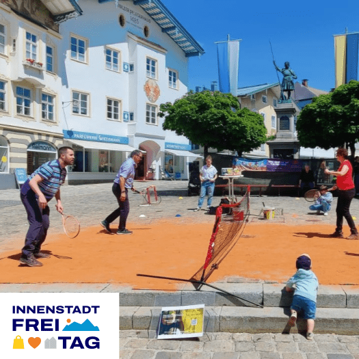 Am Freitag, den 3. Juli, heißt es in der Tölzer Marktstraße wieder „Innenstadt Freitag“. Unter dem Motto „Sport, Spaß und Spiel“ erwartet Besucherinnen und Besucher von 12 bis 18 Uhr ein abwechslungsreicher Aktionstag für die ganze Familie.